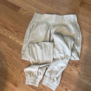 Lululemon size 8